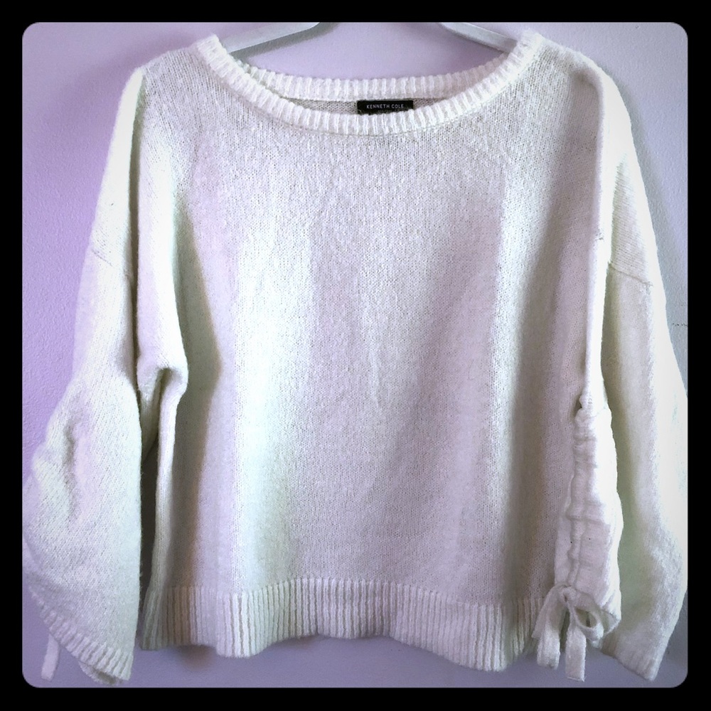 Kenneth Cole white scrunch tie sleeve sweater